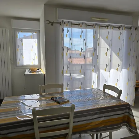 Les Myosotis, De Type 2 Apartamento